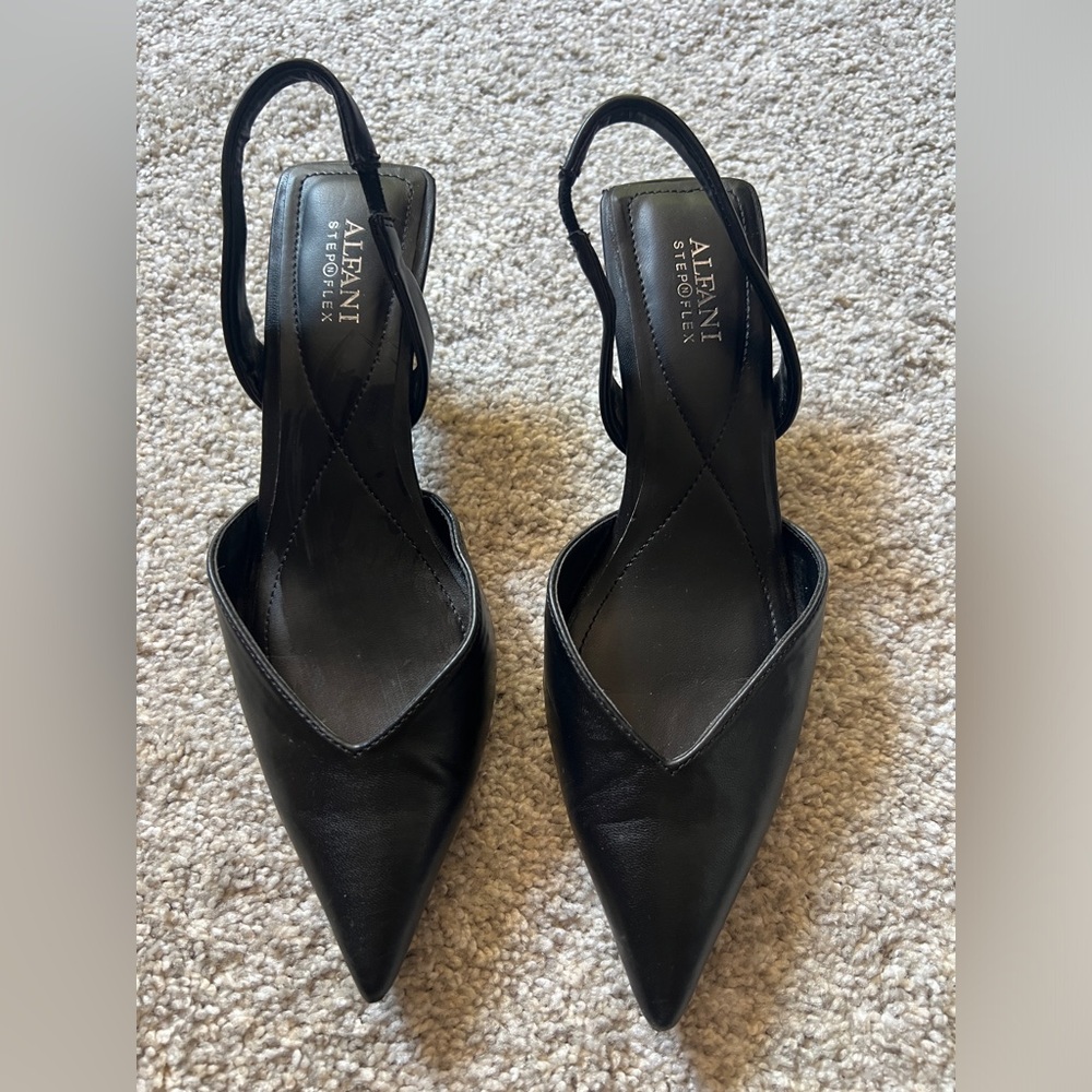 Alfani Women's Elegant Black Pointed  kitten Heels 7.5